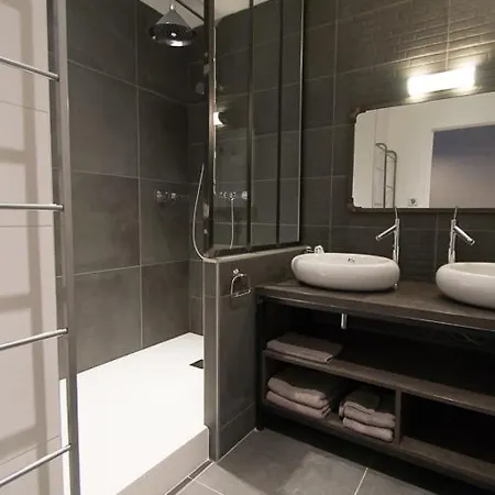 بيت ضيافة Chambres D'hotes La Leva 3*